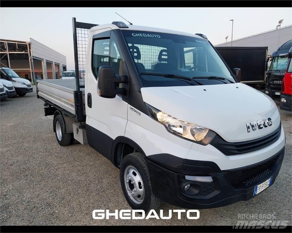 Iveco 35C14 Цельнометаллический фургоны