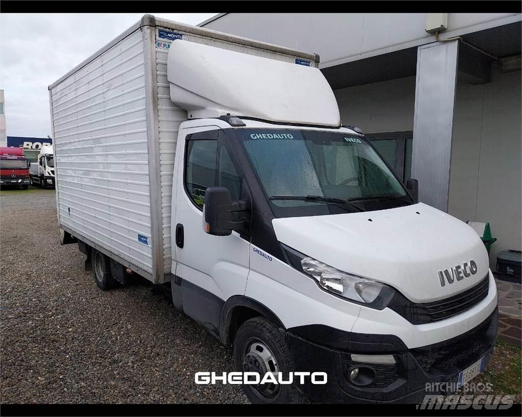 Iveco 35C18 Цельнометаллический фургоны