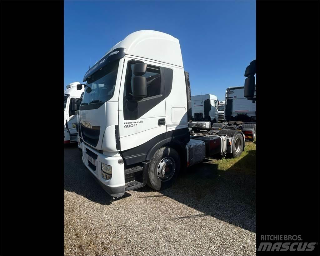 Iveco AS440S48 Грузовики-Фургоны