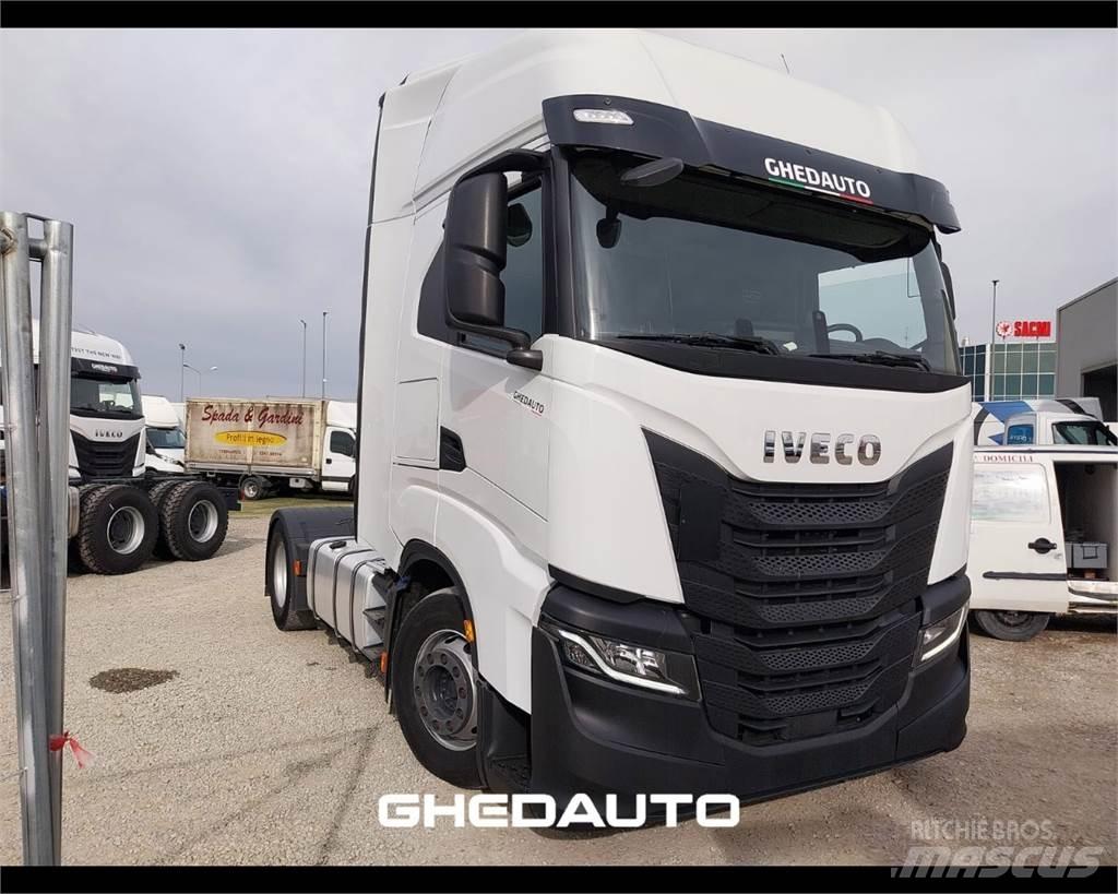Iveco AS440S48 Грузовики-Фургоны