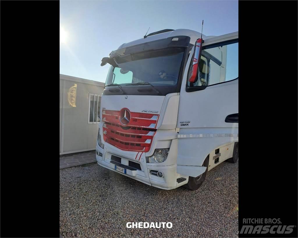 Mercedes-Benz ACTROS Грузовики-Фургоны