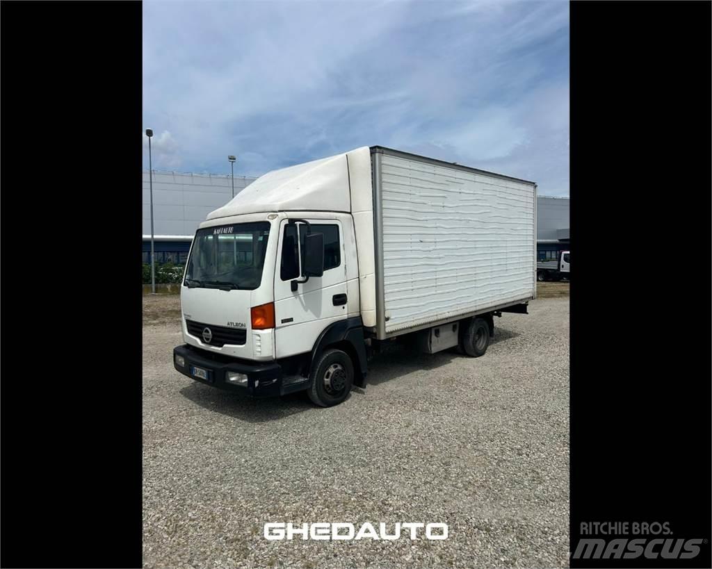 Nissan Atleon 35 2006 Цельнометаллический фургоны