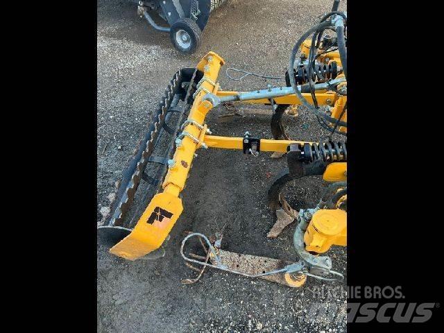  Autre CL6750SR45 Подготовка почвы для винограда