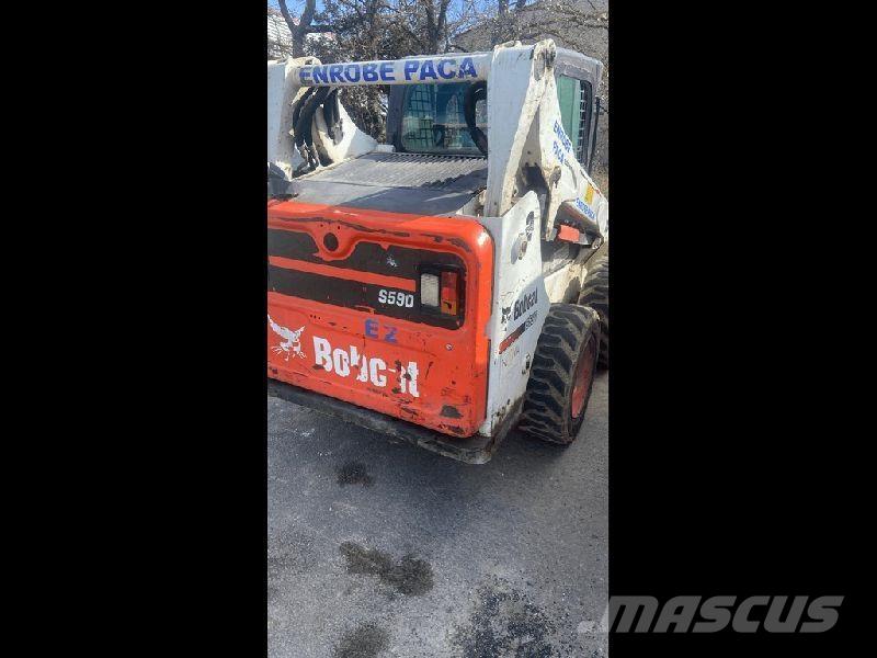 Bobcat S590 Фронтальные погрузчики