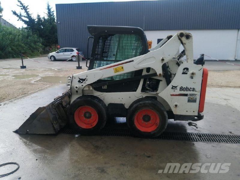 Bobcat S590 Фронтальные погрузчики