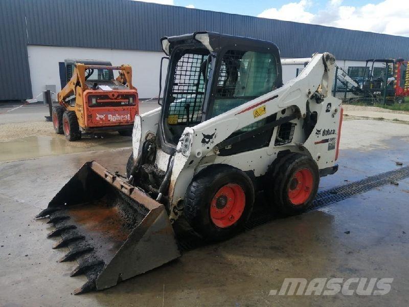 Bobcat S590 Фронтальные погрузчики