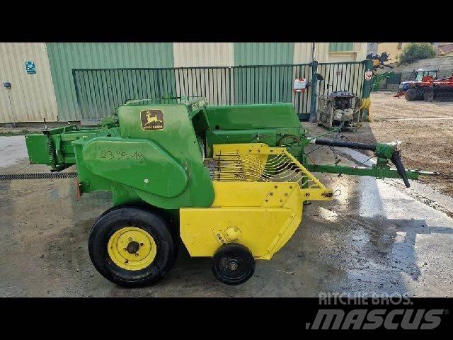 John Deere 359 Тюковые пресс-подборщики