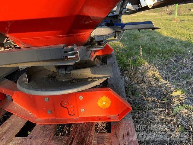 Kuhn AXIS 20.1W Разбрасыватели минеральных удобрений