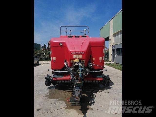Supertino 712R Тюковые пресс-подборщики