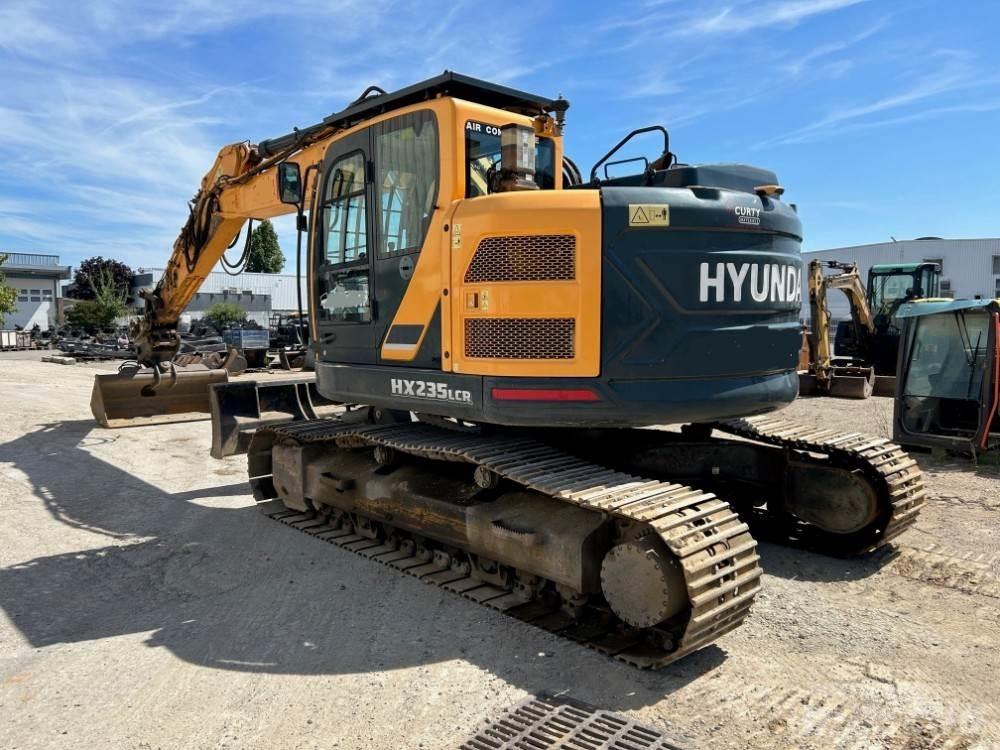 Hyundai HX235LCR Гусеничные экскаваторы