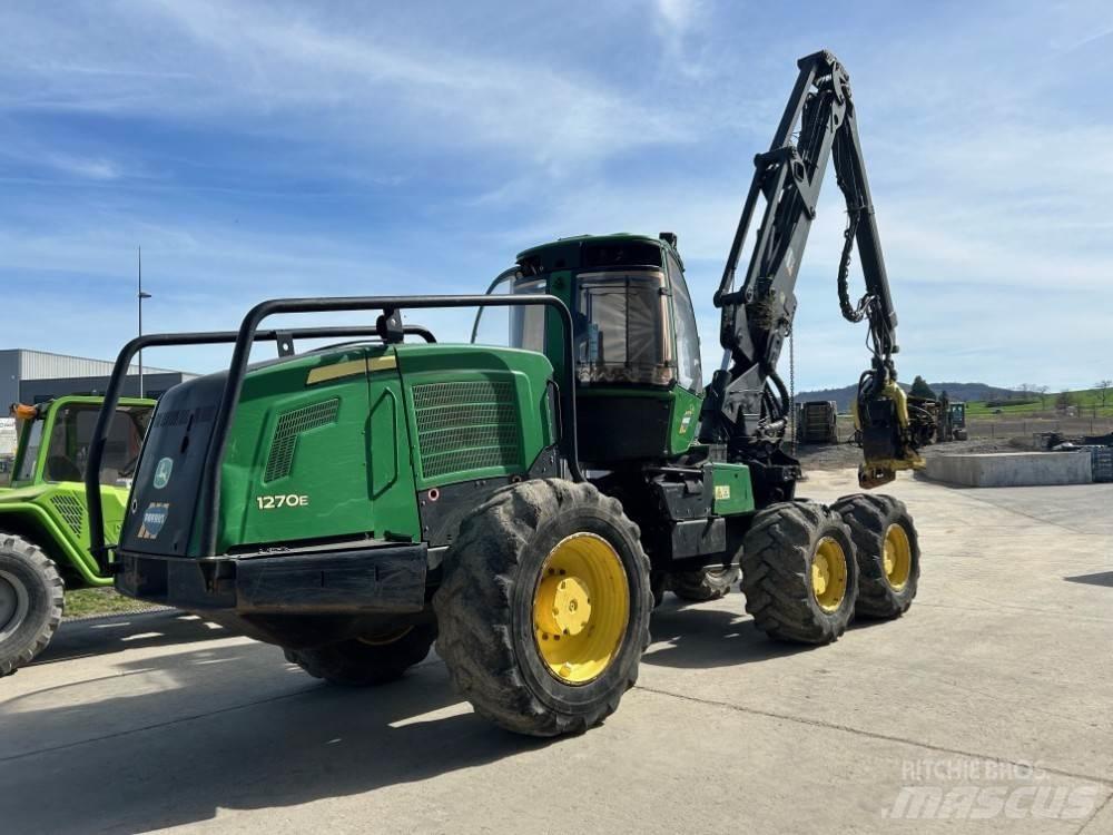 John Deere 1270E Валочно-пакетирующие машины