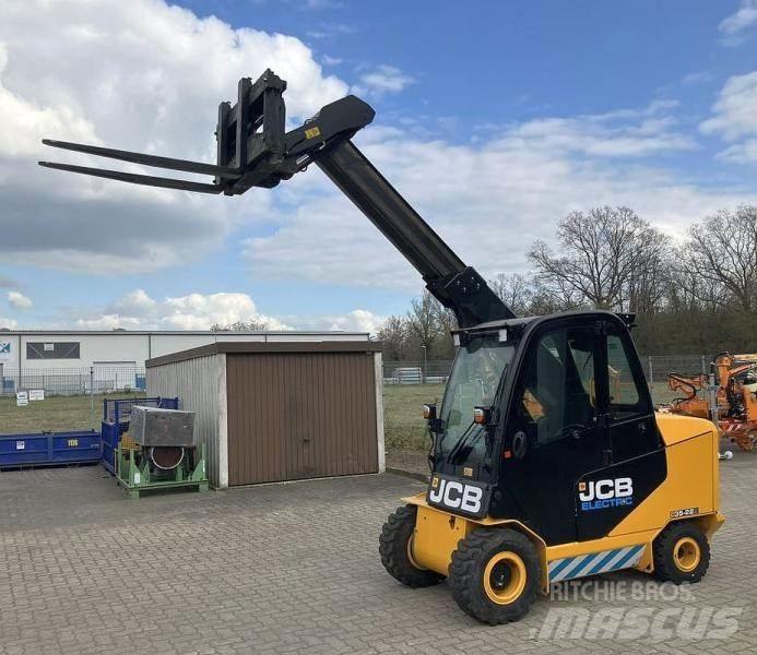 JCB TLT35-22E Телескопические погрузчики