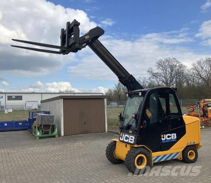 JCB TLT35-22E Телескопические погрузчики