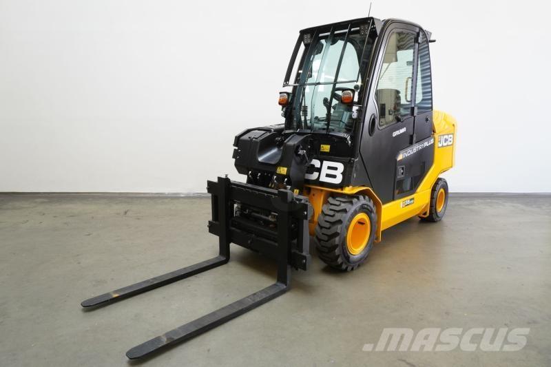 JCB TLT35-23D Телескопические погрузчики
