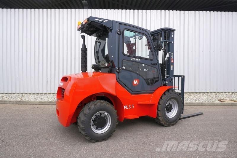 Magni FL3,5 Внедорожные погрузчики