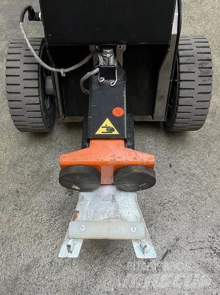 Movexx T1500 Складские электротягачи