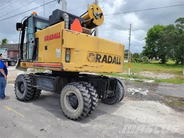 Gradall XL3300 V Колёсные экскаваторы