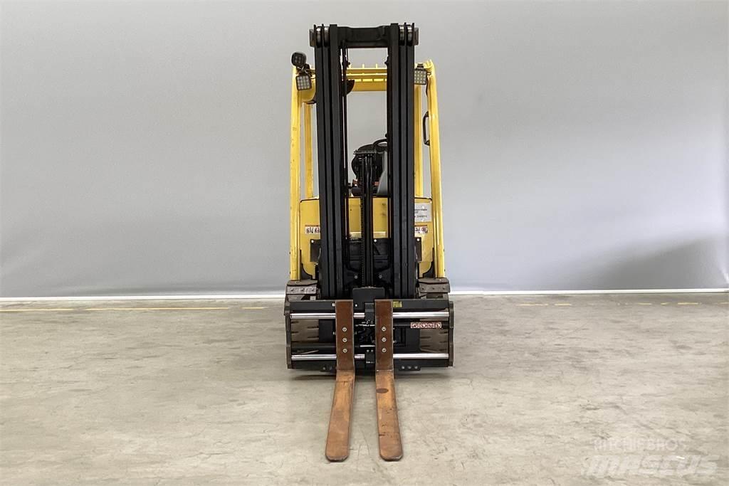 Hyster J2.5XN Электропогрузчики