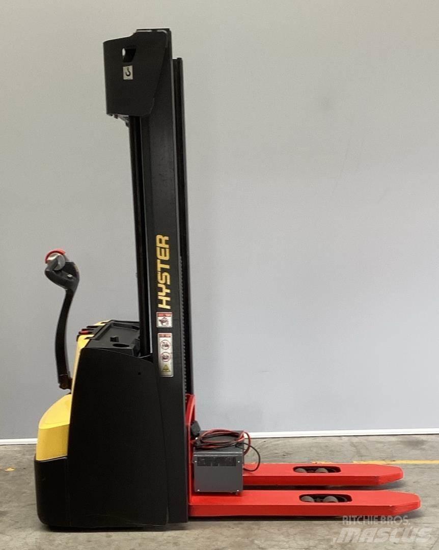 Hyster S1.4 Ручные штабелёры с электроподъёмом