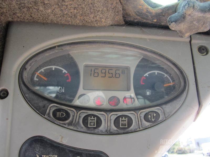 Bobcat S130 Малые погрузчики