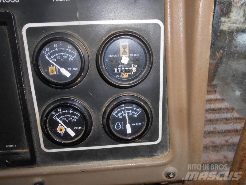 CAT D5HLG Гусеничные бульдозеры