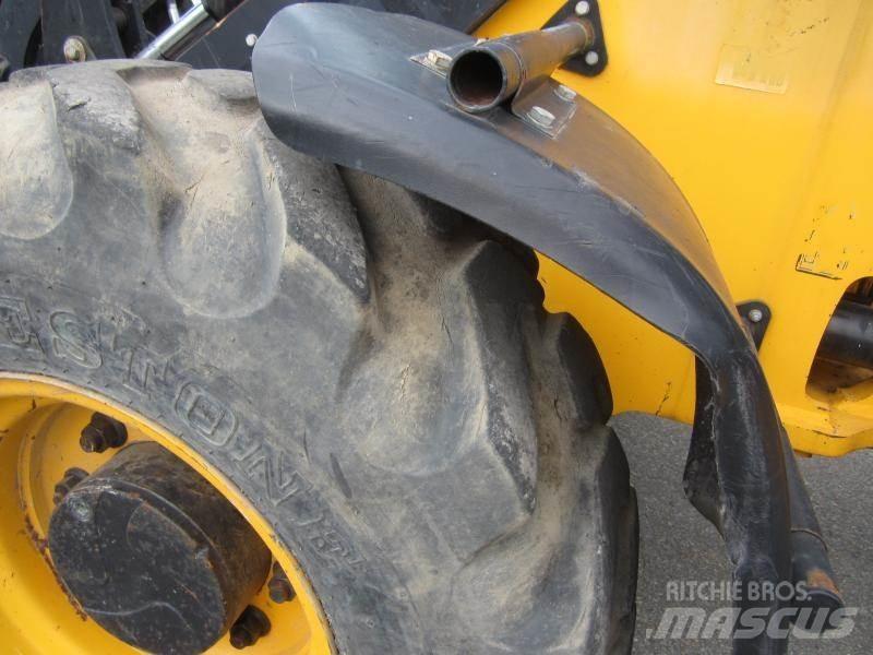 JCB 406 Фронтальные погрузчики