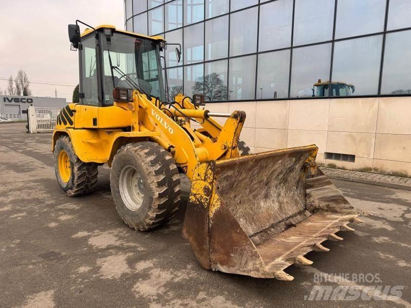 Volvo L 35 BZ Фронтальные погрузчики