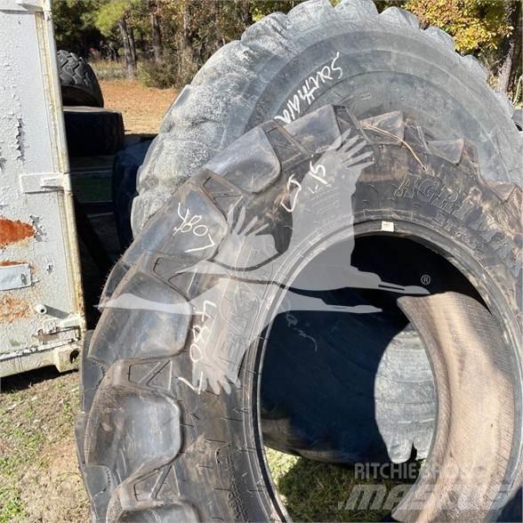 BKT 480/70R34 Строительная техника - Другие