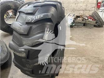 Titan 21LR24 Шины и колёса
