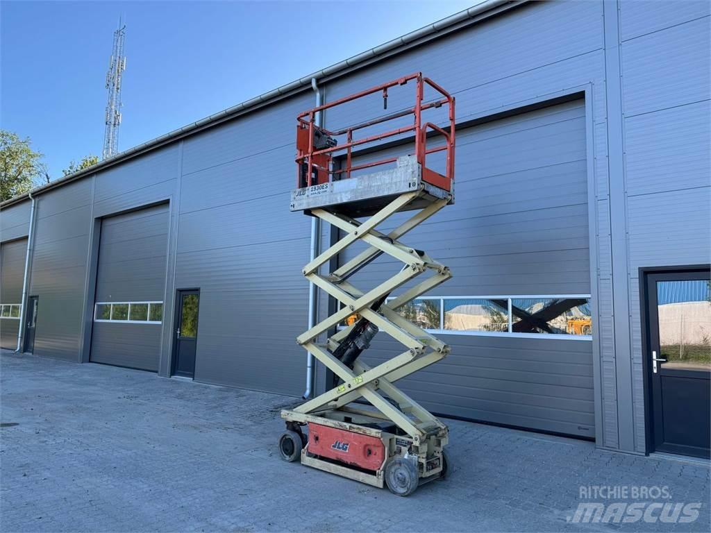 JLG 1930es Разные подъемники и вышки
