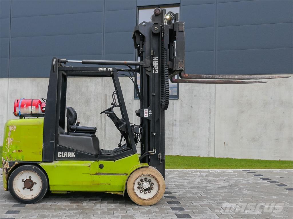 Clark CGC 70 Газовые погрузчики