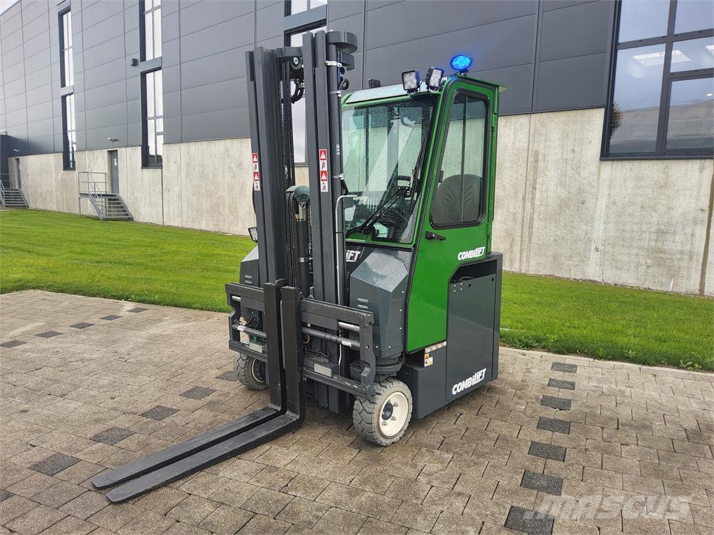Combilift CBE 3000 4-x ходовые ричтраки
