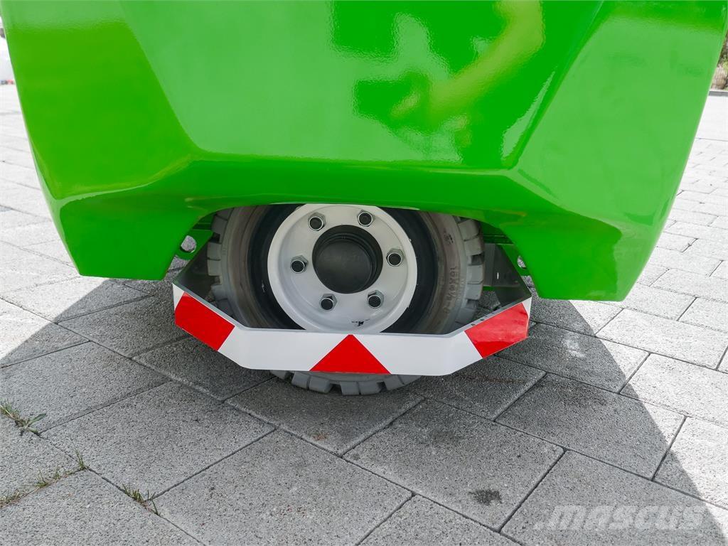 JMG MC 25S Телескопические погрузчики