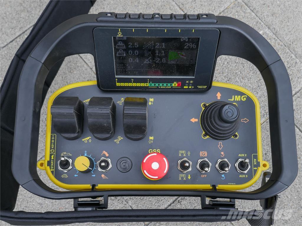 JMG MC 25S Телескопические погрузчики