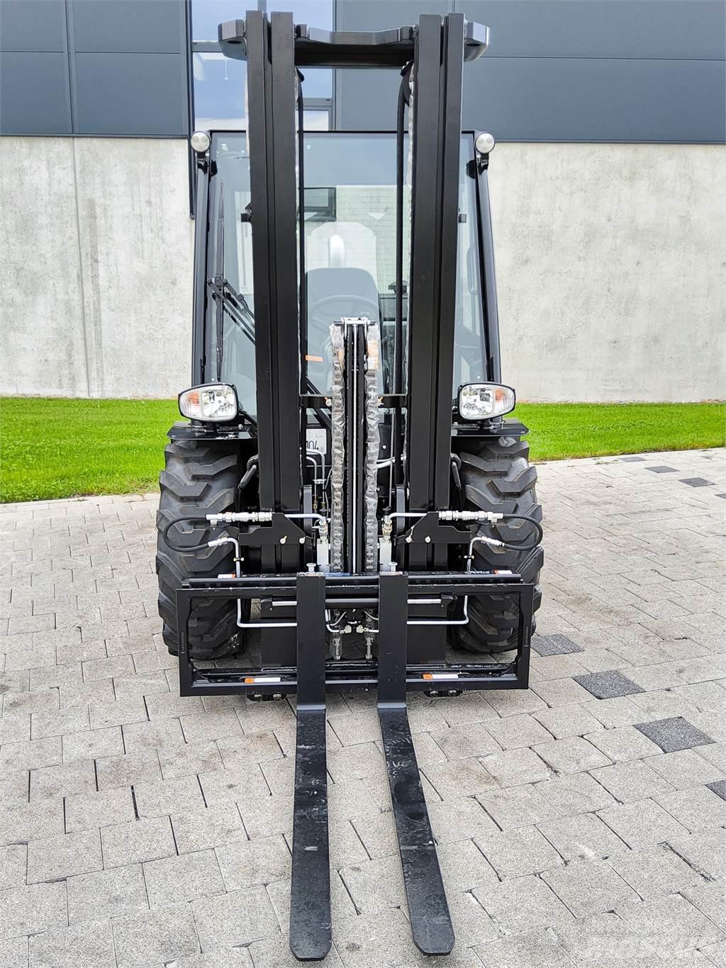 Manitou MC 25-4 Внедорожные погрузчики