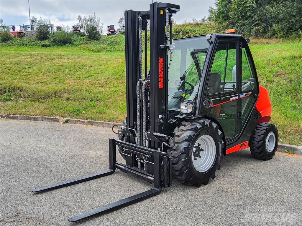 Manitou MC 25-4 Внедорожные погрузчики