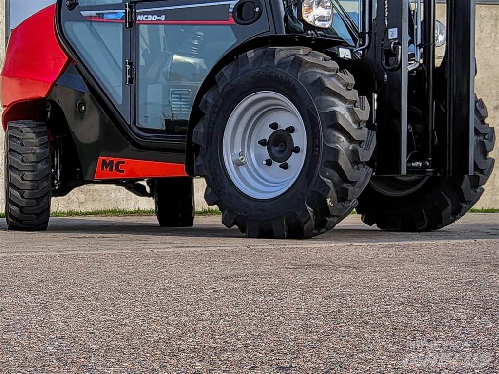 Manitou MC 30-4 Внедорожные погрузчики