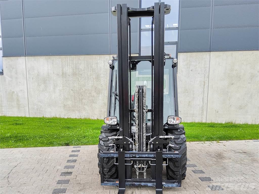 Manitou MC 30-4 Внедорожные погрузчики