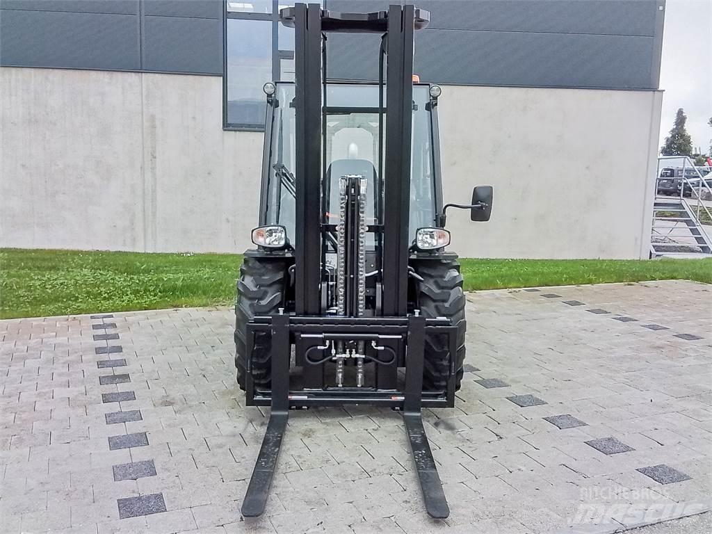 Manitou MC 30-4 Внедорожные погрузчики
