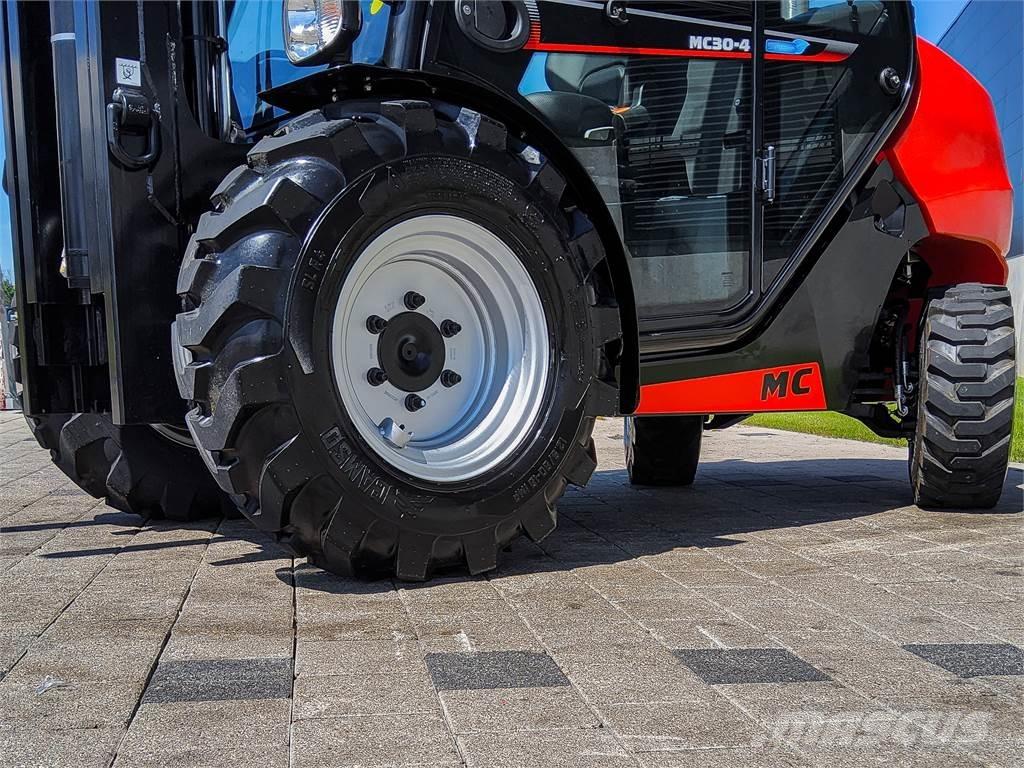 Manitou MC 30-4 Внедорожные погрузчики