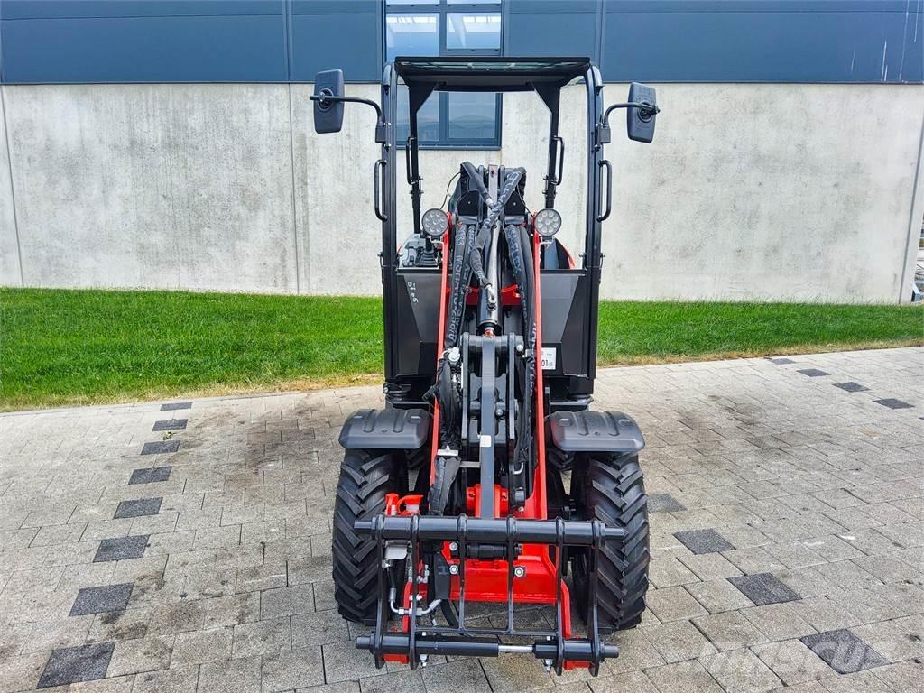 Manitou MLA 2-25H Мини-экскаваторы