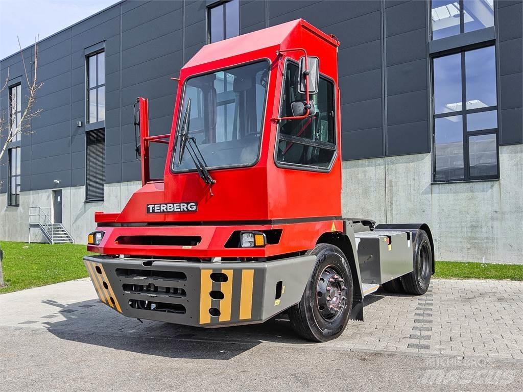 Terberg YT 220 Терминальные тягачи