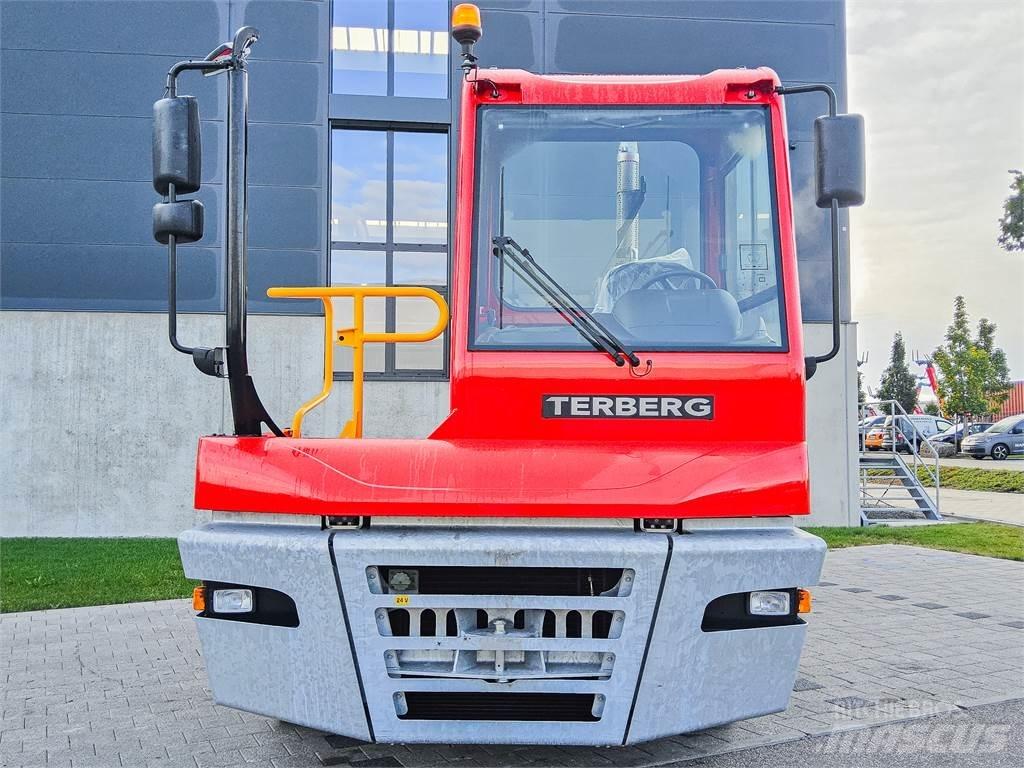 Terberg YT 223 Терминальные тягачи