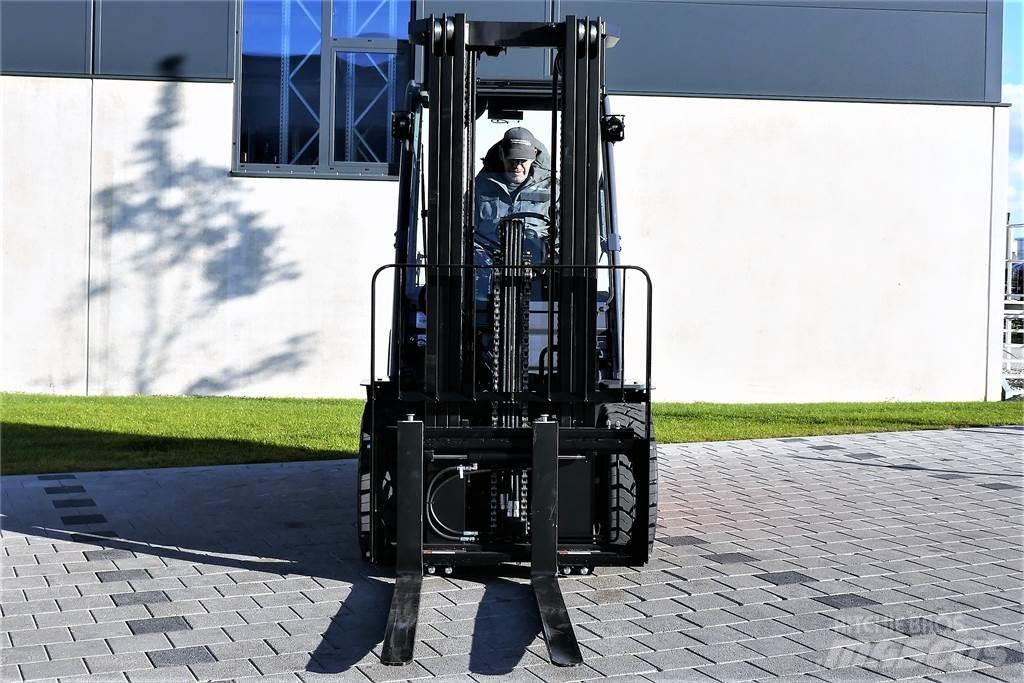 Toyota 02-8FGF30 Газовые погрузчики