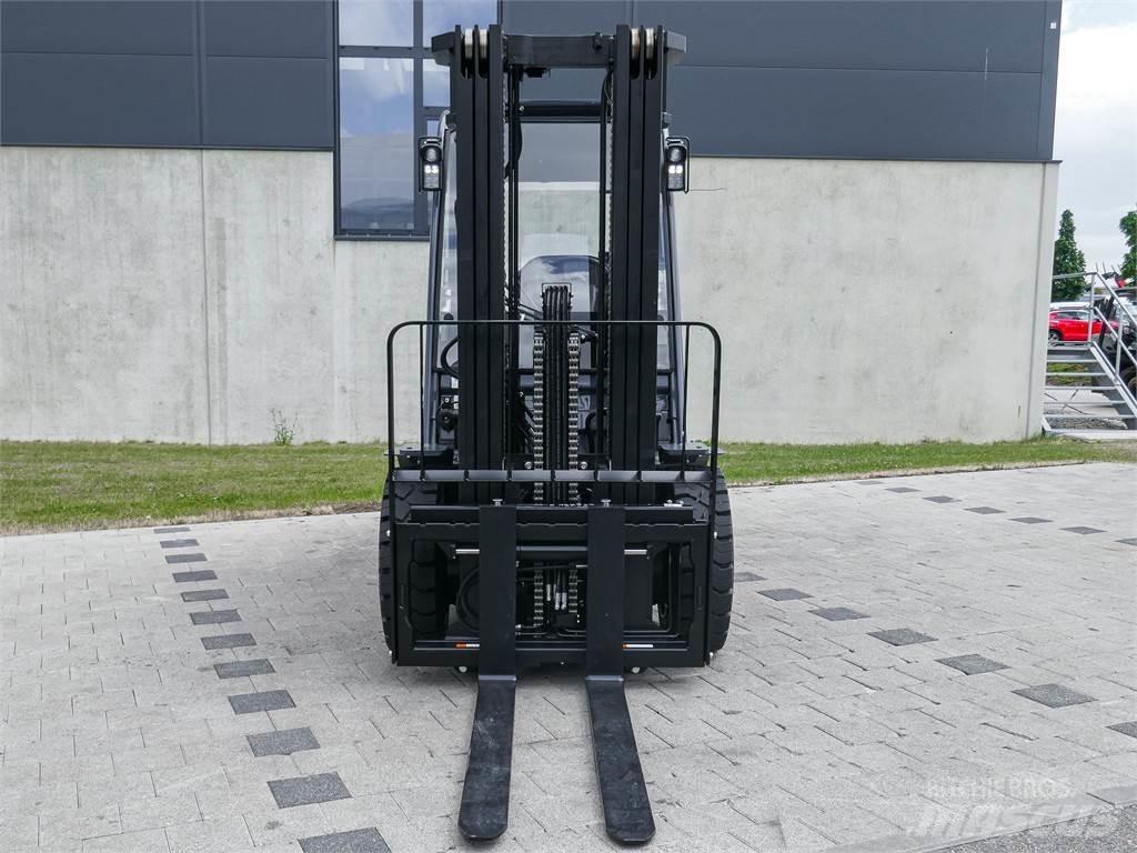 Toyota 52-8FDJF35 Дизельные погрузчики