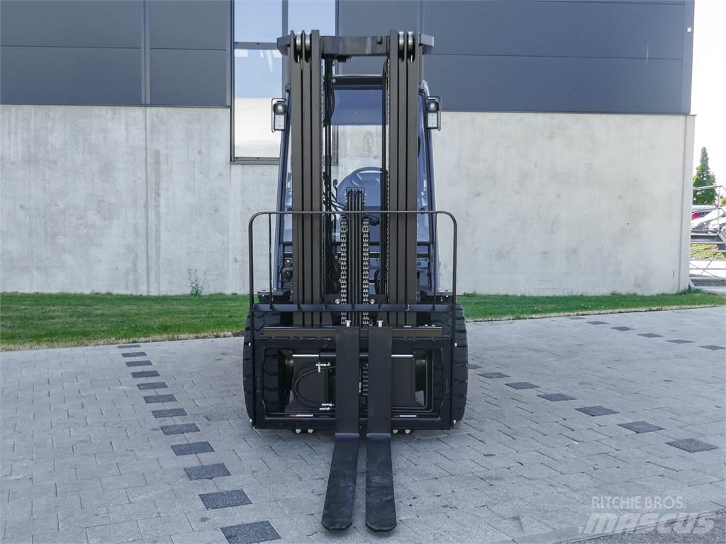 Toyota 52-8FDJF35 Дизельные погрузчики