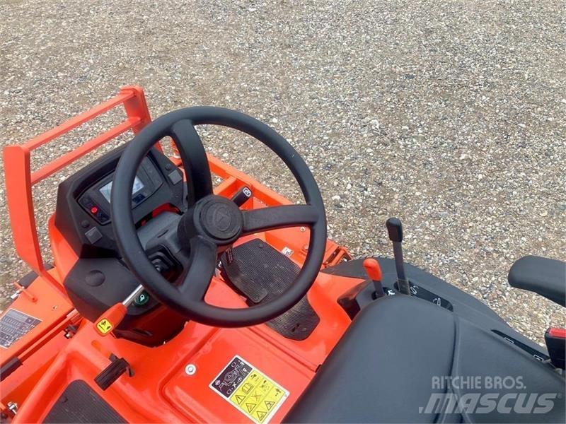 Kubota F-391 Коммунальные мини-погрузчики