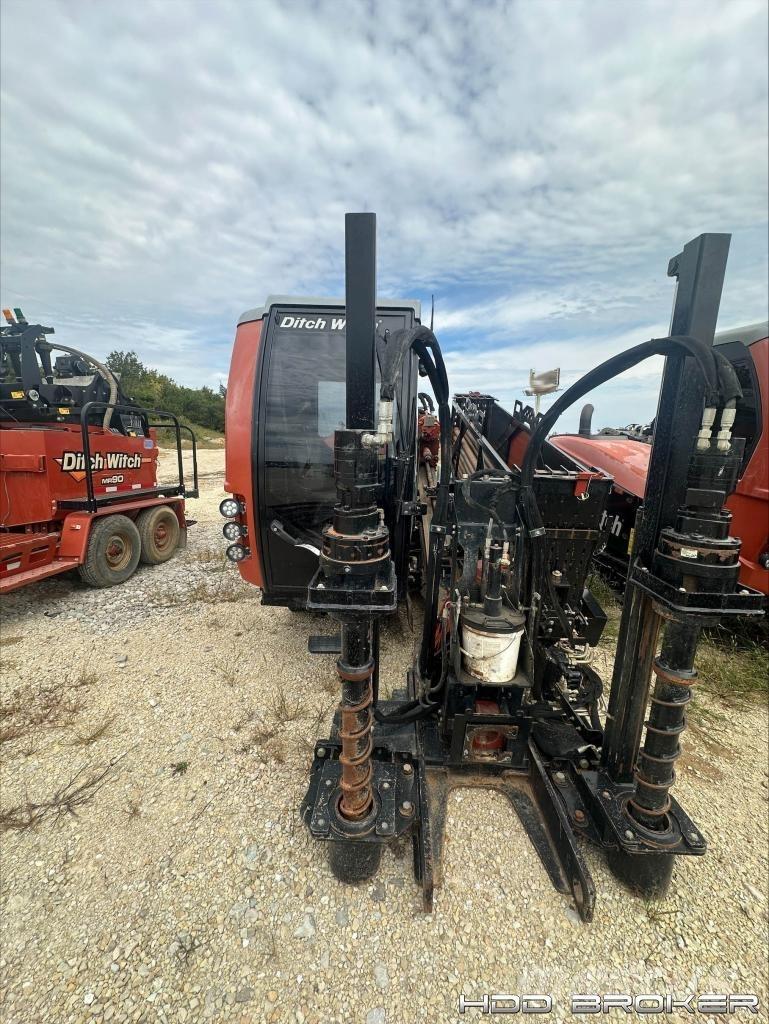 Ditch Witch AT32 Оборудование для горизонтального бурения