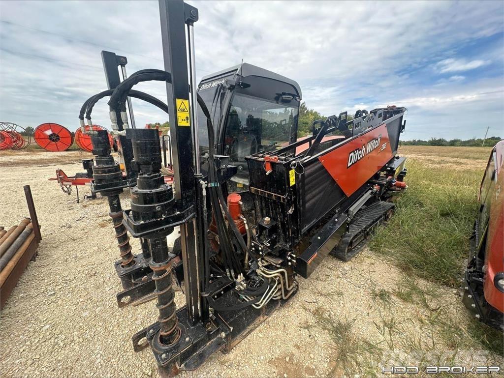 Ditch Witch AT32 Оборудование для горизонтального бурения