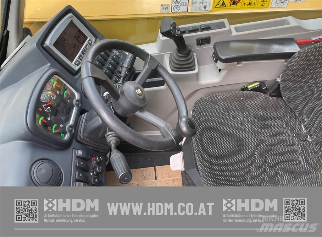 CAT TH408D Телескопические погрузчики